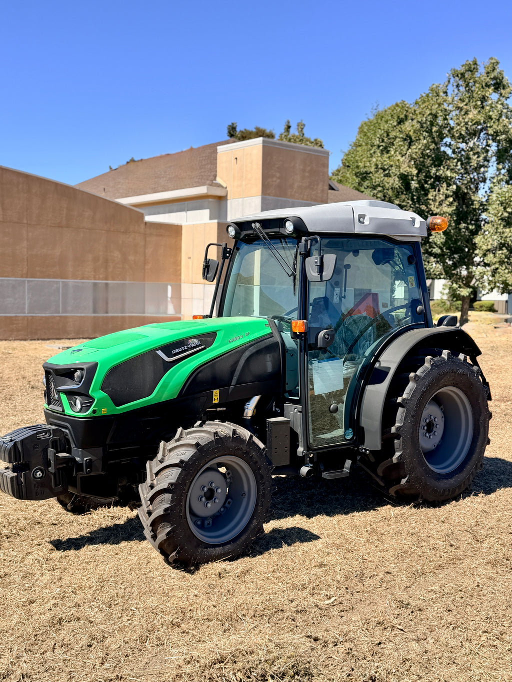 Deutz Fahr 5080.4 DF Cab Tractor