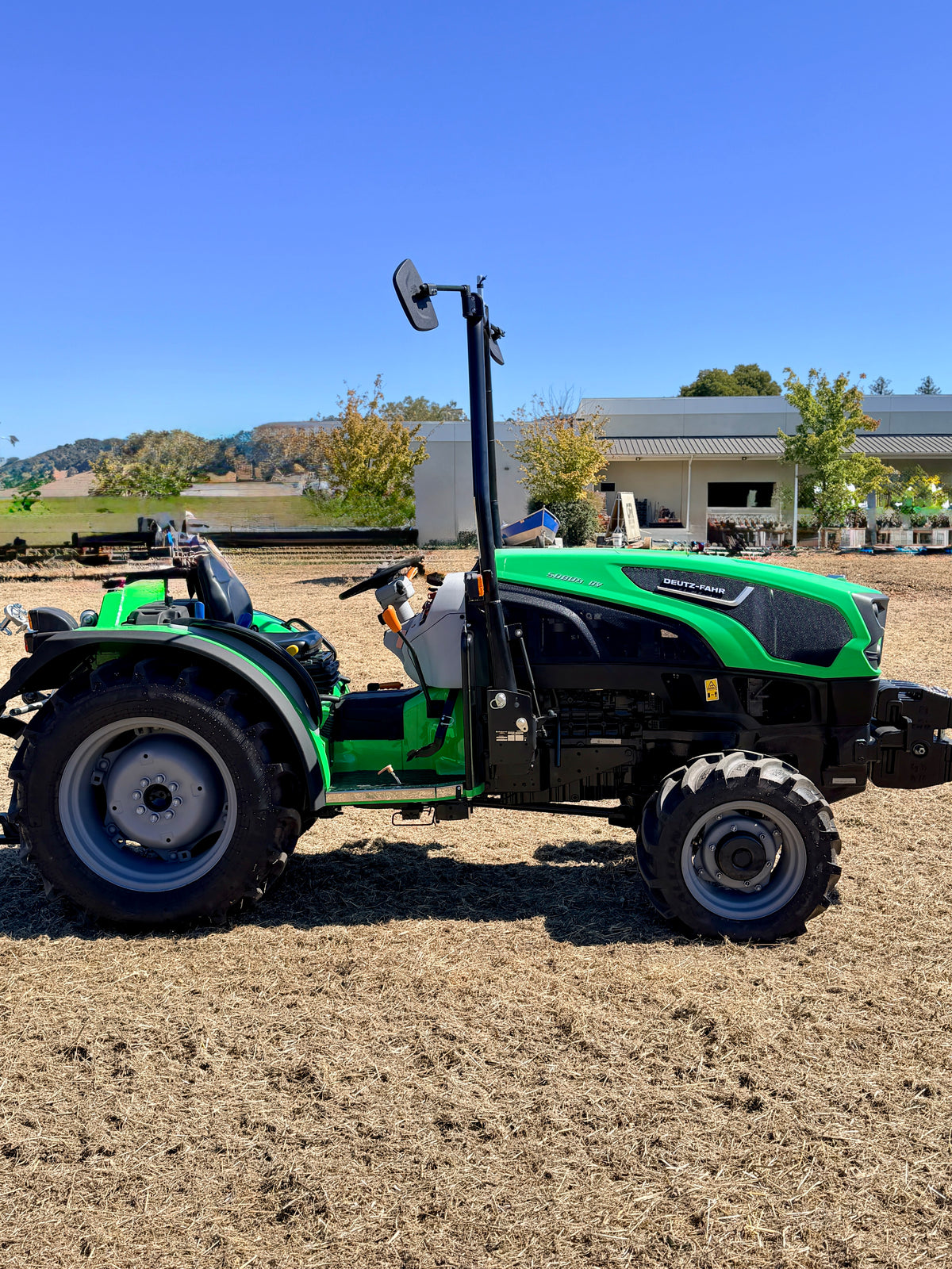Rental | Deutz Fahr 5080.4 DV Roll Over Protective Structure Vineyard Tractor