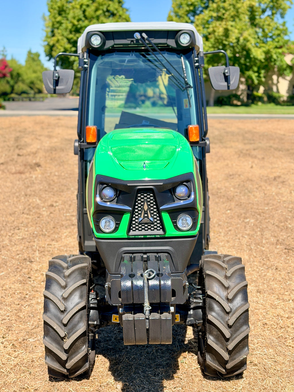 Deutz Fahr 5080.4 DV Vineyard Tractor with Cab